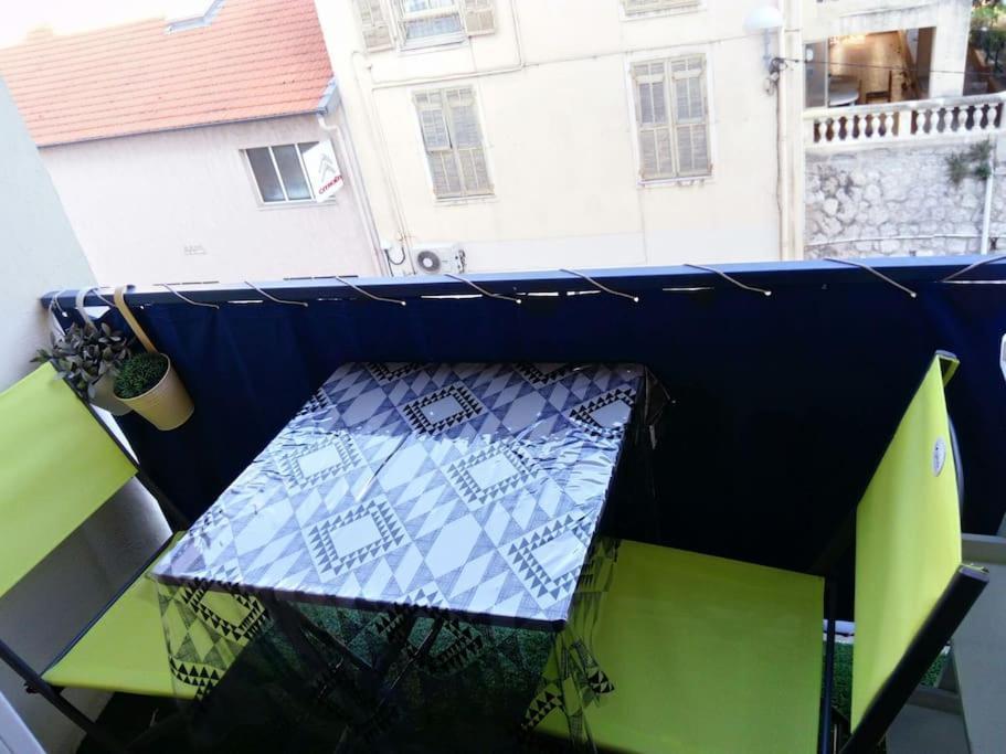 Studio Avec Balcon A 7 Min Du Port Et De Garibaldi นีซ ภายนอก รูปภาพ